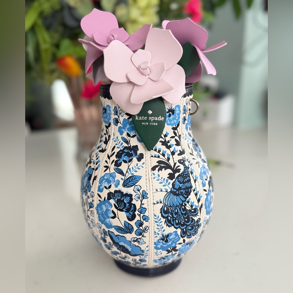 🥂SOLD🥂 Kate Spade Perfect Plume 3D Flower Vase Crossbody Bag Floral Purse NWT - Picture 6 of 11